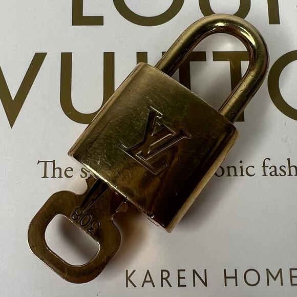 Louis Vuitton #308 Gold Brass Lock & Key Charm Clochette Set 🔐 - Picture 8 of 10